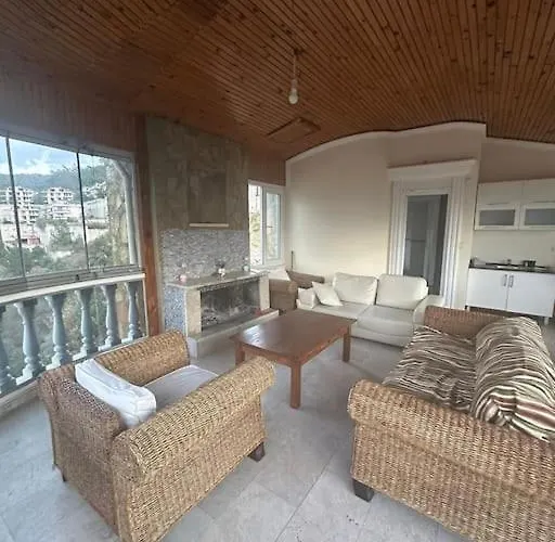Villa à 3 Chambres à Coucher